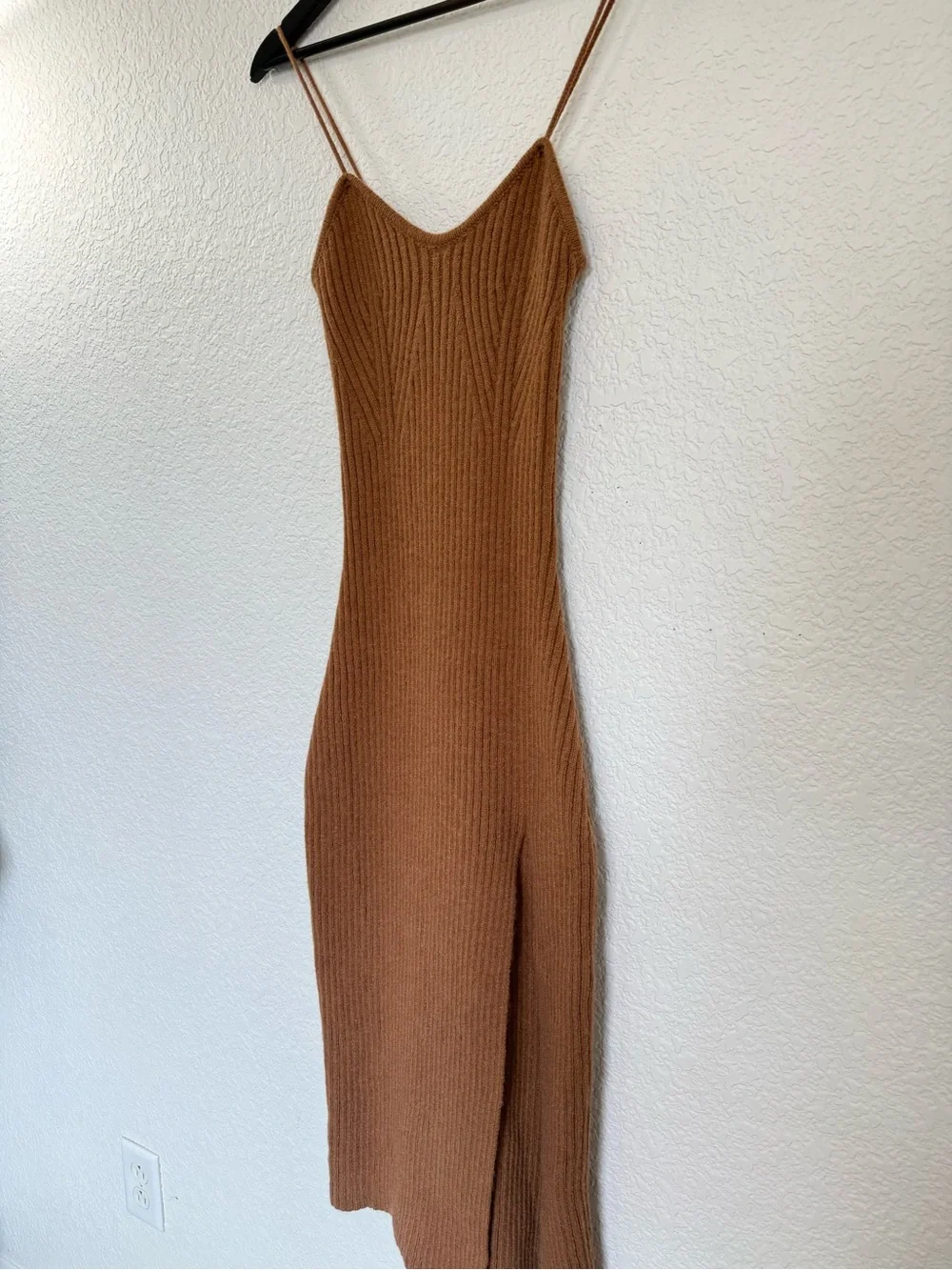 Cider Ribbed Knit Bodycon Midi Dress | Side Slit Cami | Toffee Brown‎ | M